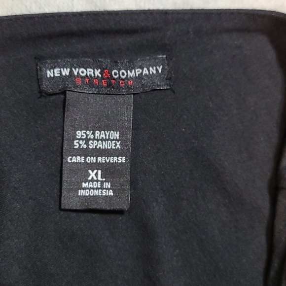 Black dress - Picture 2 of 3